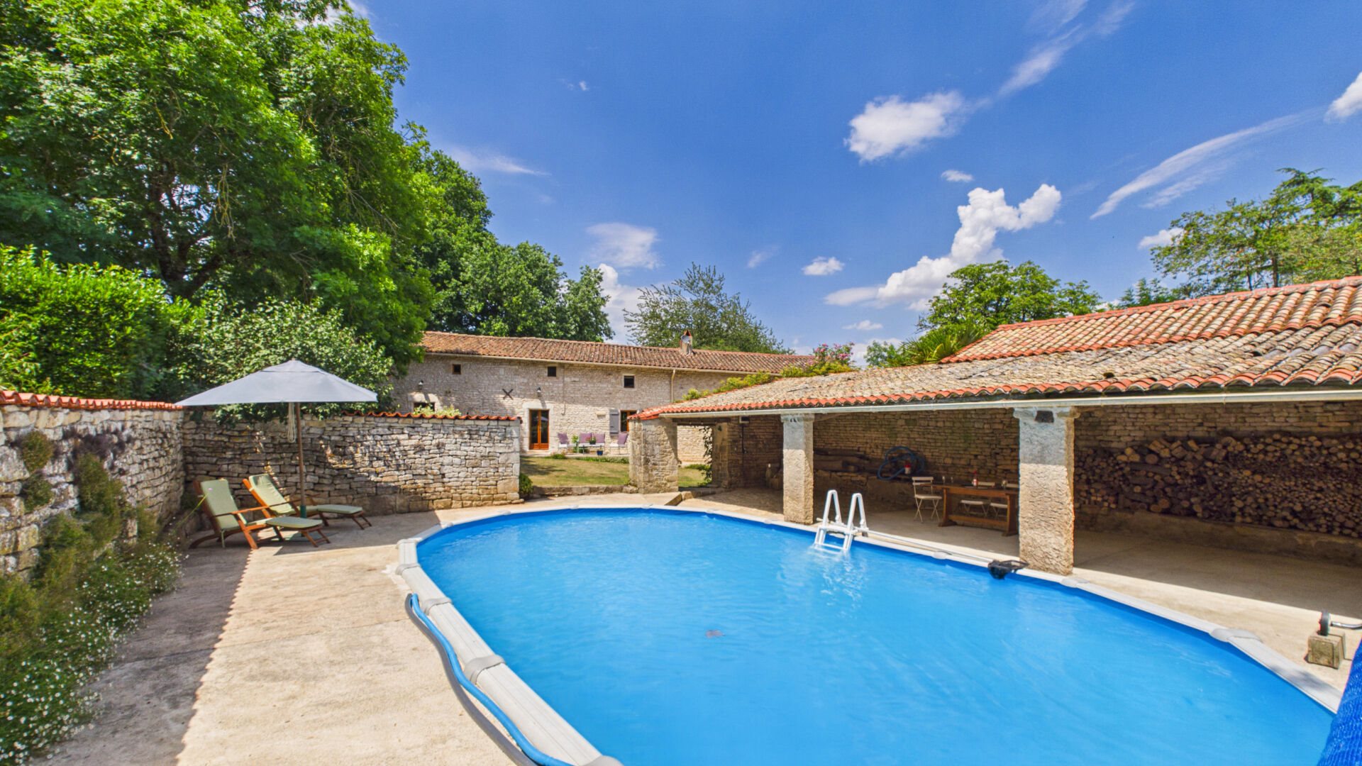 Maison à vendre, 234m², Saint-Coutant
