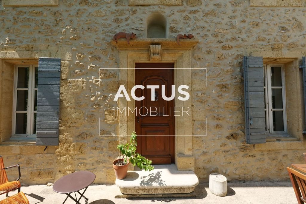 Maison à vendre, 217m², Salon-de-Provence