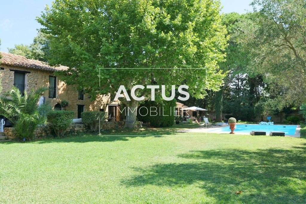 Maison à vendre, 233m², Grans