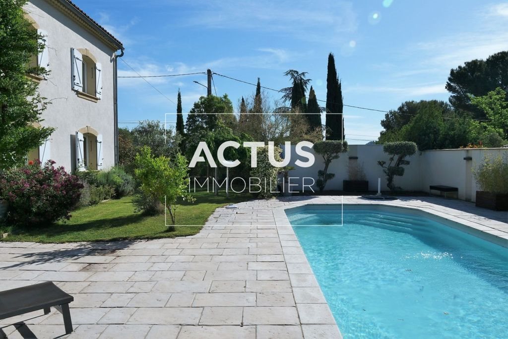 Maison à vendre, 227m², Lamanon