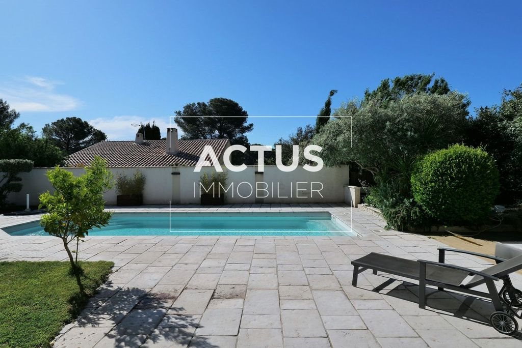 Maison à vendre, 227m², Lamanon
