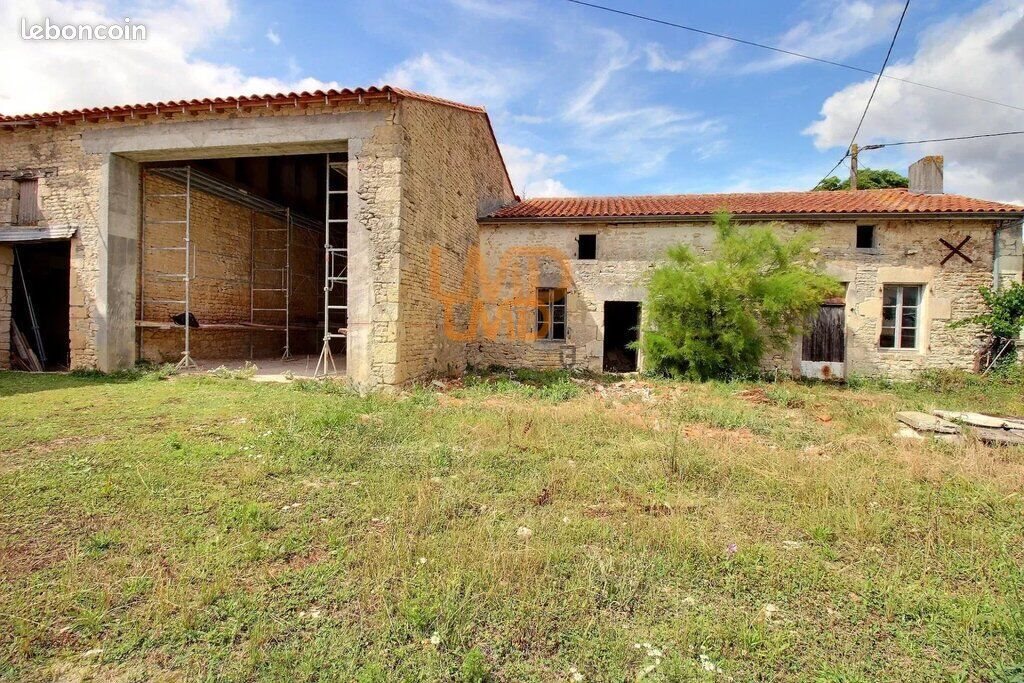 Maison à vendre, 80m², Bazauges