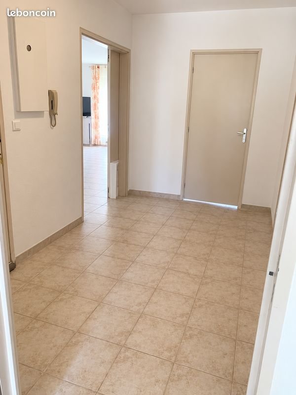 Appartement à louer, 94m², Bastia