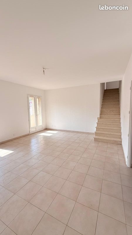 Appartement à louer, 130m², Lucciana