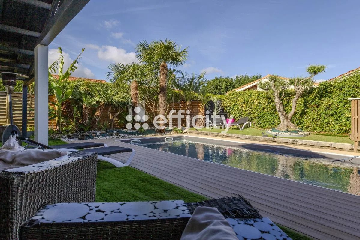 Maison à vendre, 130m², Saint-Xandre