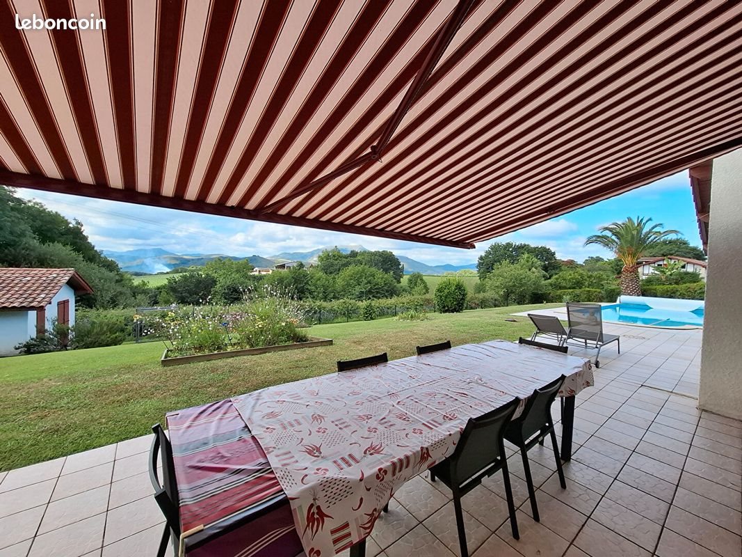 Maison à vendre, 215m², Saint-Pée-sur-Nivelle