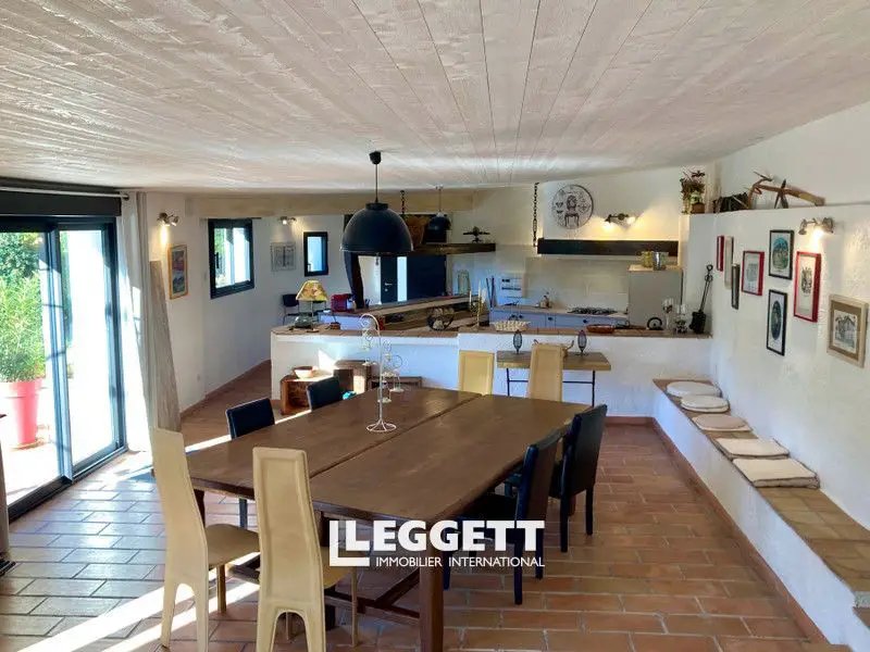 Maison à vendre, 760m², Sauve