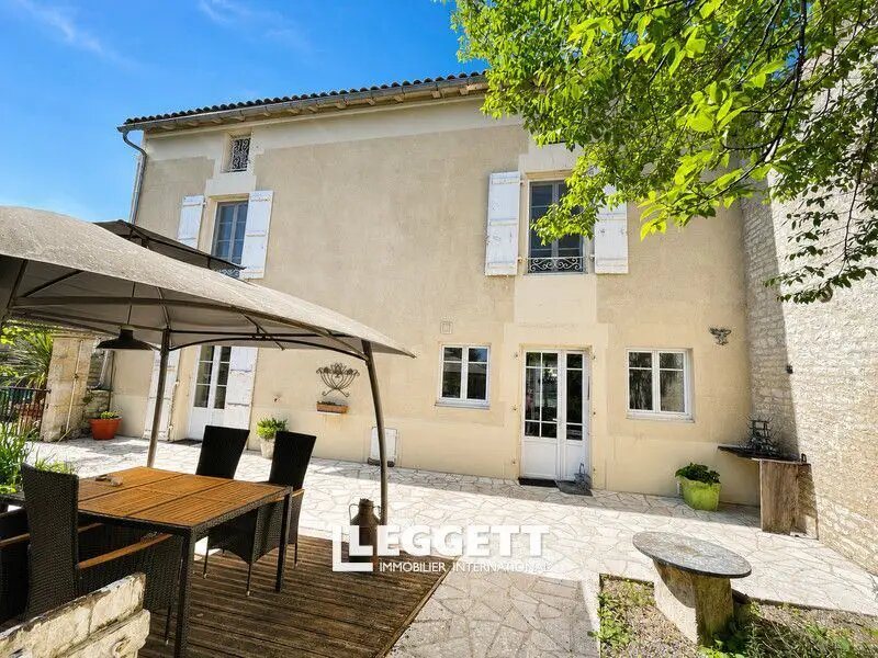 Maison à vendre, 240m², Rouillac