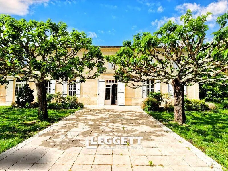 Maison à vendre, 259m², Saint-Christophe-de-Double