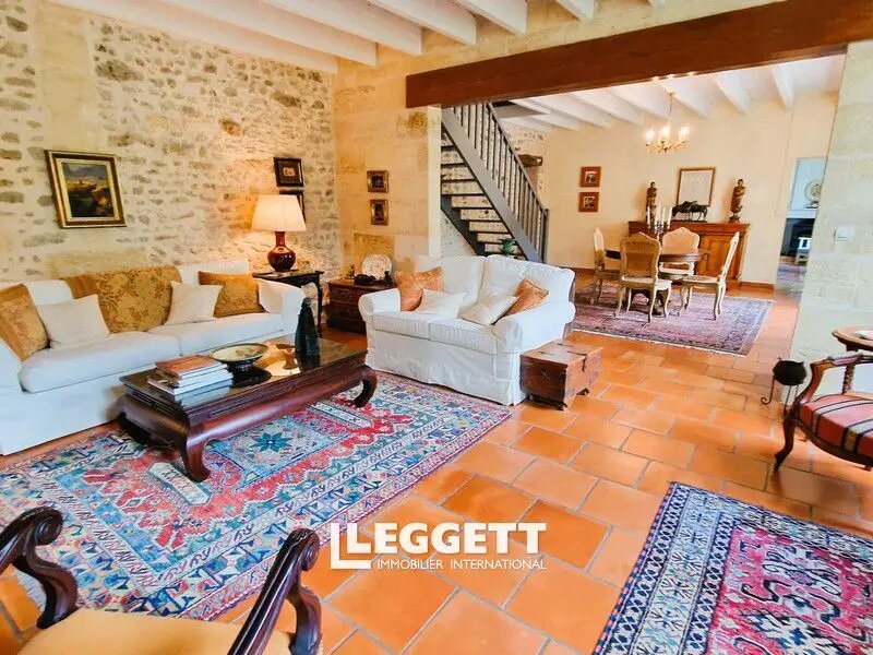 Maison à vendre, 259m², Saint-Christophe-de-Double