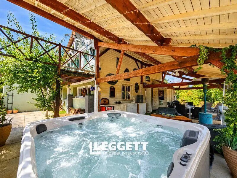 Maison à vendre, 380m², Saint-Pierre-le-Moûtier
