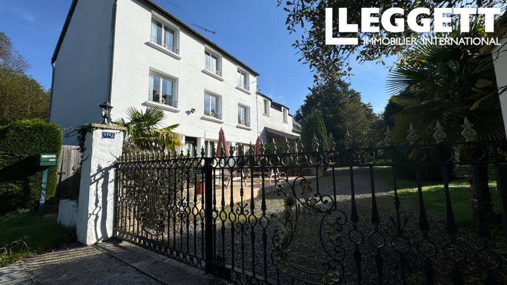 Maison à vendre, 418m², Rostrenen