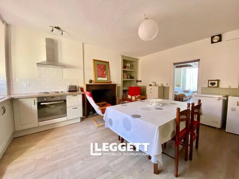 Maison à vendre, 162m², Les Salles-Lavauguyon