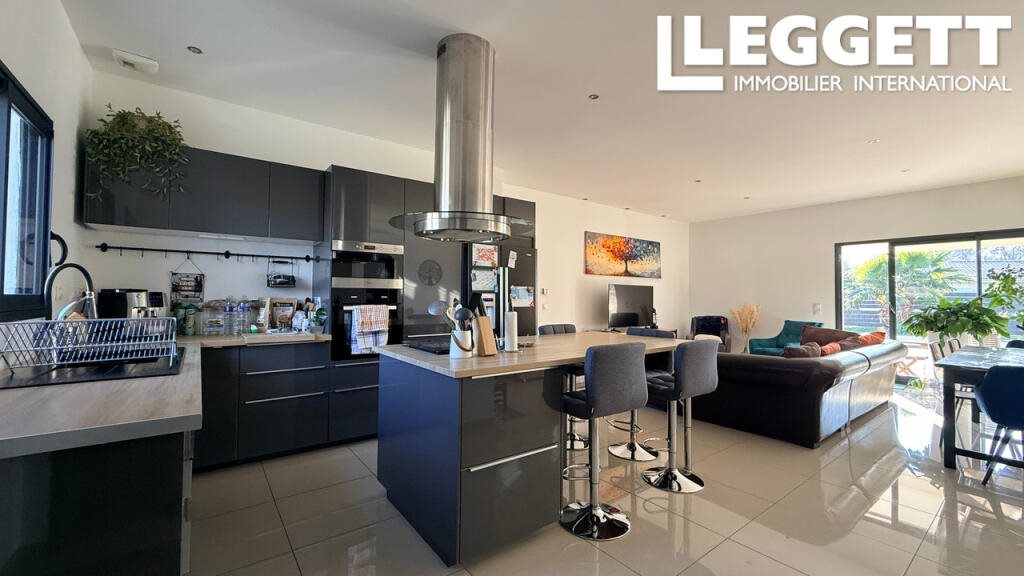 Maison à vendre, 110m², Lussac