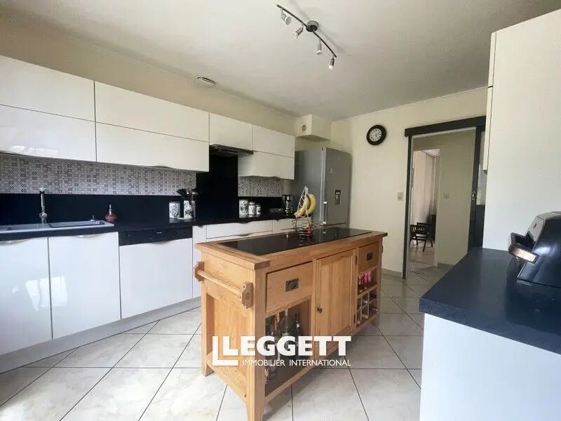 Maison à vendre, 176m², Brillac