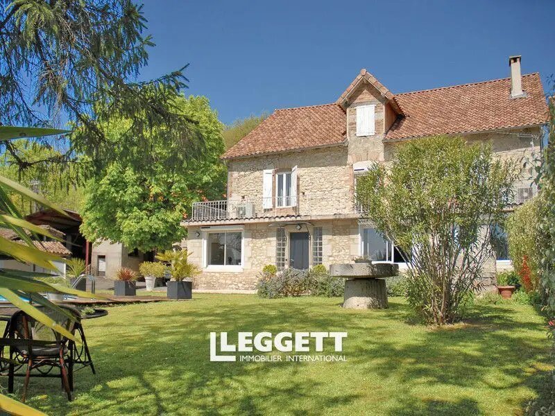 Maison à vendre, 243m², Tréjouls