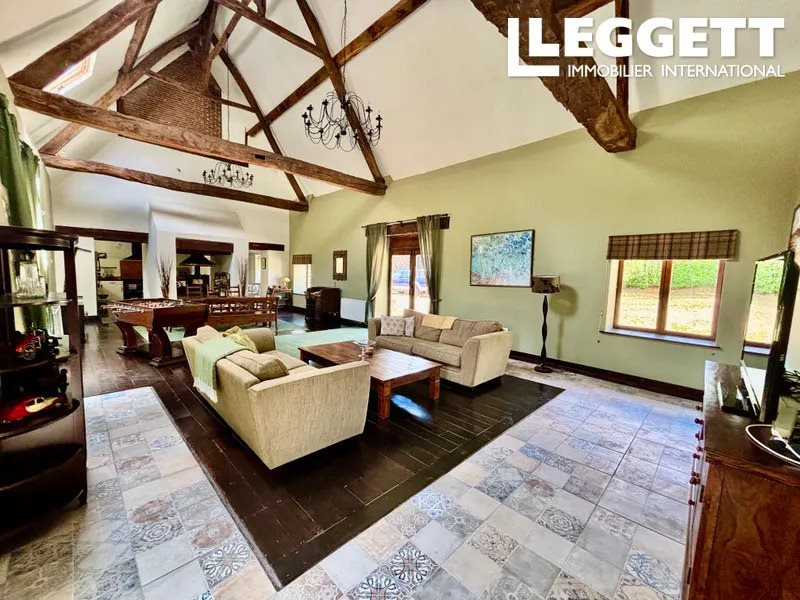 Maison à vendre, 210m², Saint-Priest-Ligoure