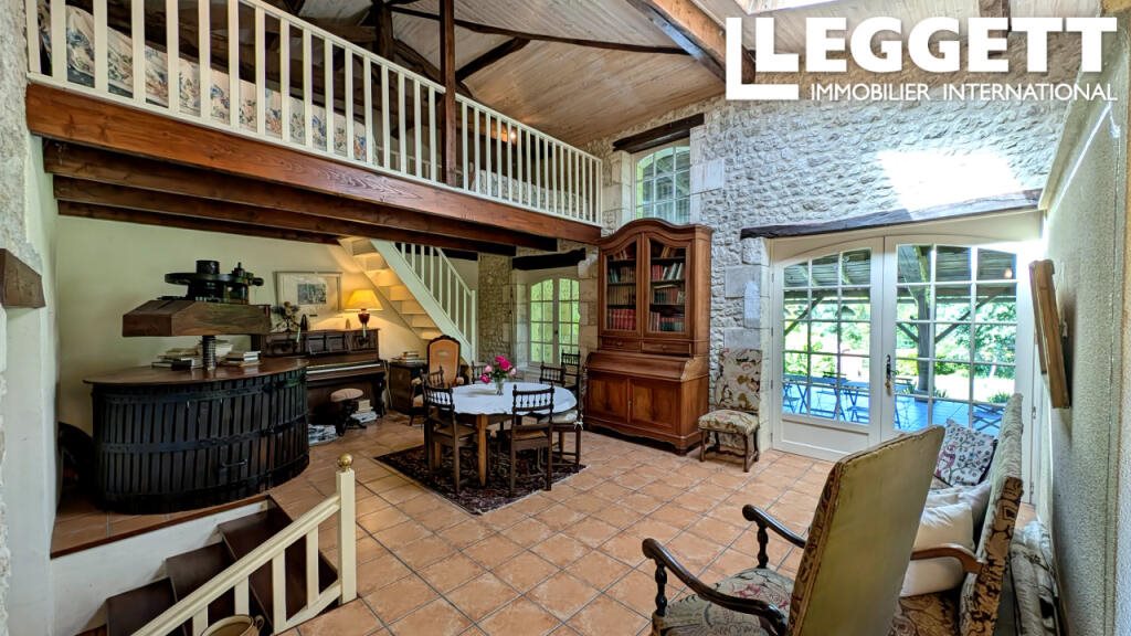 Maison à vendre, 240m², Condéon
