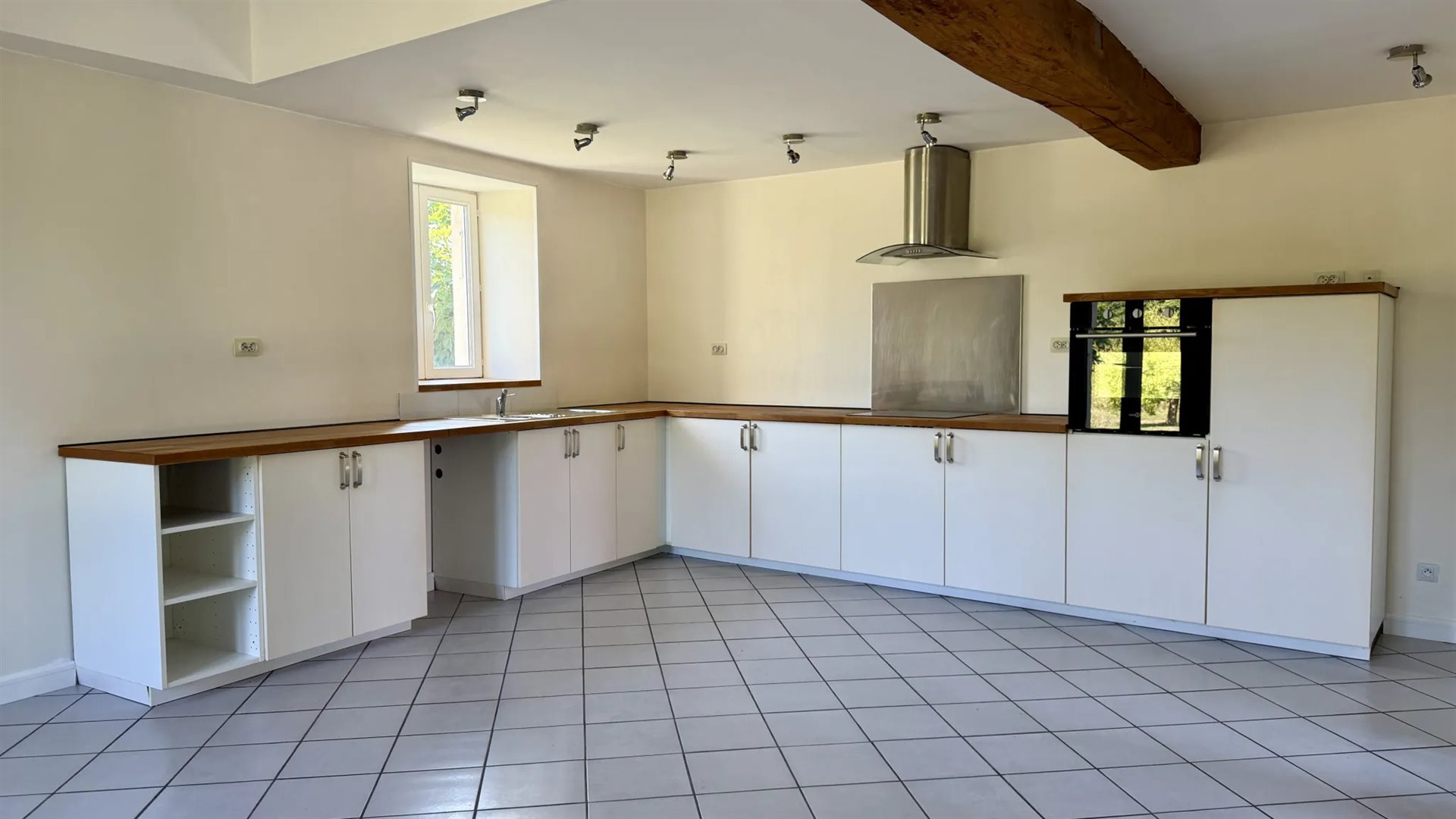 Maison à vendre, 140m², Aigre
