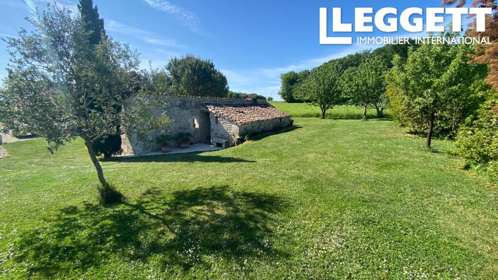 Maison à vendre, 500m², Saint-Germain-de-Lusignan