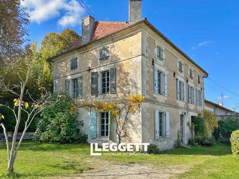Maison à vendre, 297m², Saint-Séverin