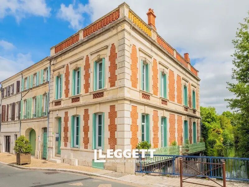 Maison à vendre, 370m², Pons