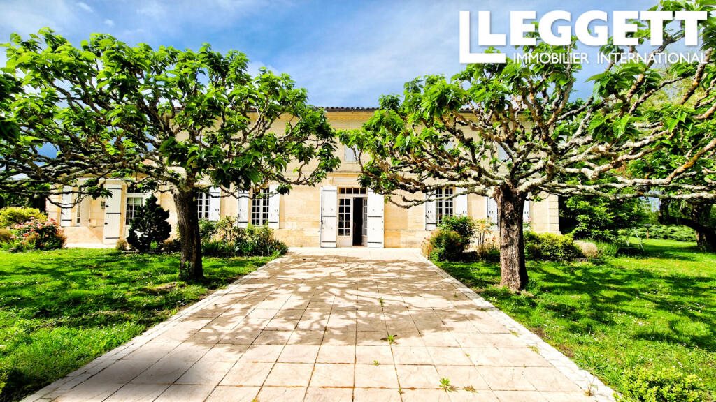 Maison à vendre, 259m², Saint-Christophe-de-Double