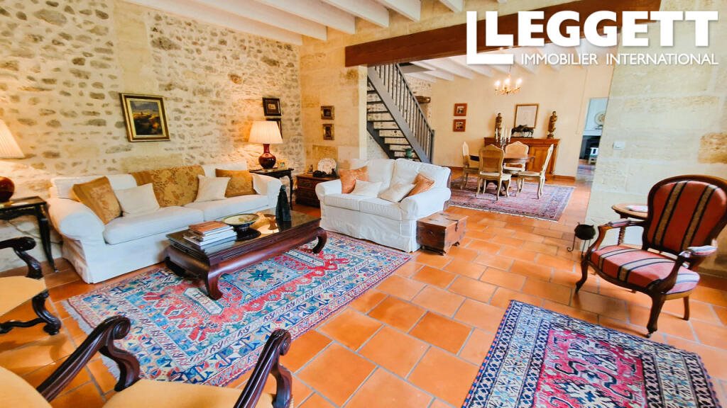 Maison à vendre, 259m², Saint-Christophe-de-Double