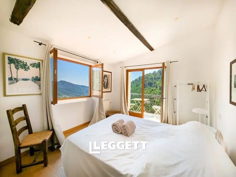 Maison à vendre, 136m², Peillon