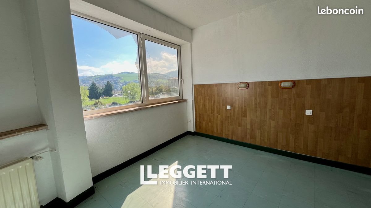 Appartement à vendre, 728m², Le Chambon-Feugerolles