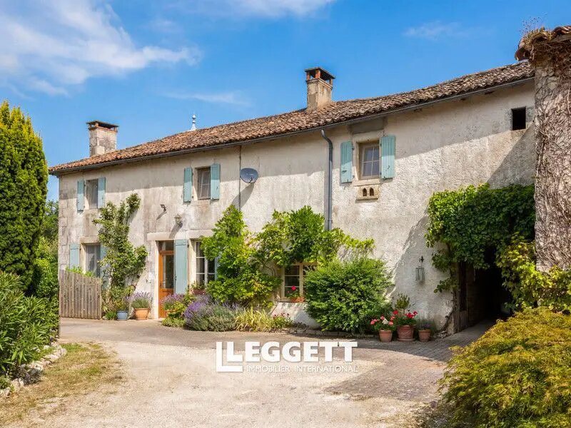 Maison à vendre, 206m², Champagné-le-Sec