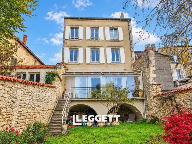 Maison à vendre, 303m², Ruffec