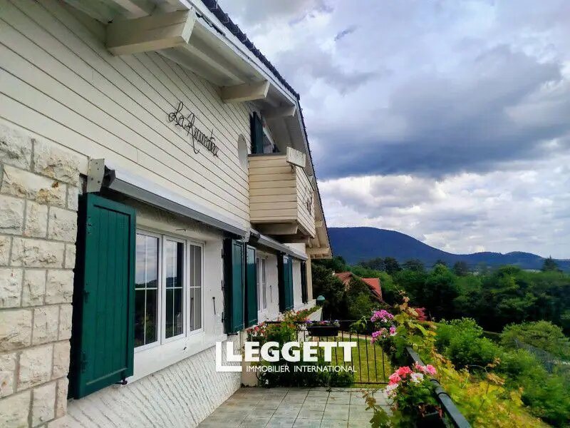 Maison à vendre, 250m², Gex