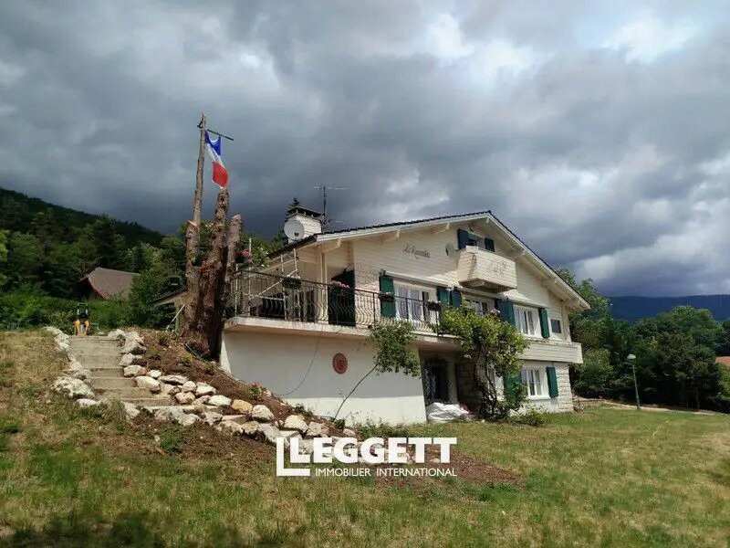 Maison à vendre, 250m², Gex