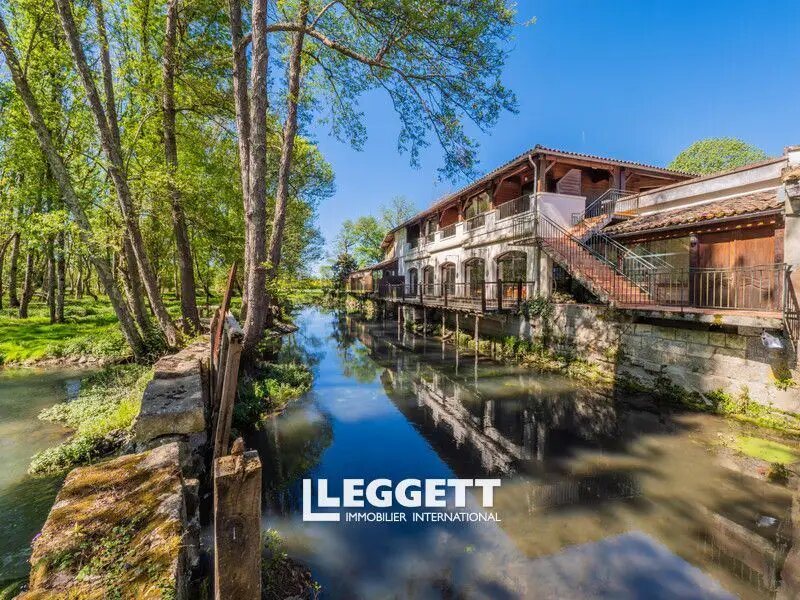 Maison à vendre, 1428m², Mosnac