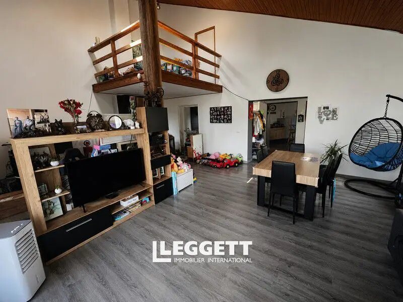 Maison à vendre, 143m², Nontron