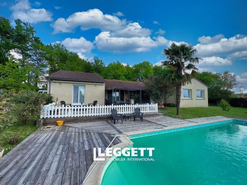 Maison à vendre, 181m², Mensignac