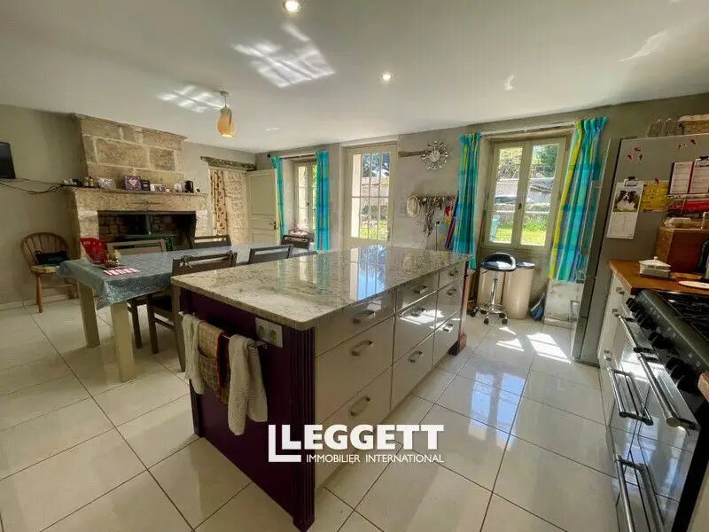 Maison à vendre, 230m², Neuvicq