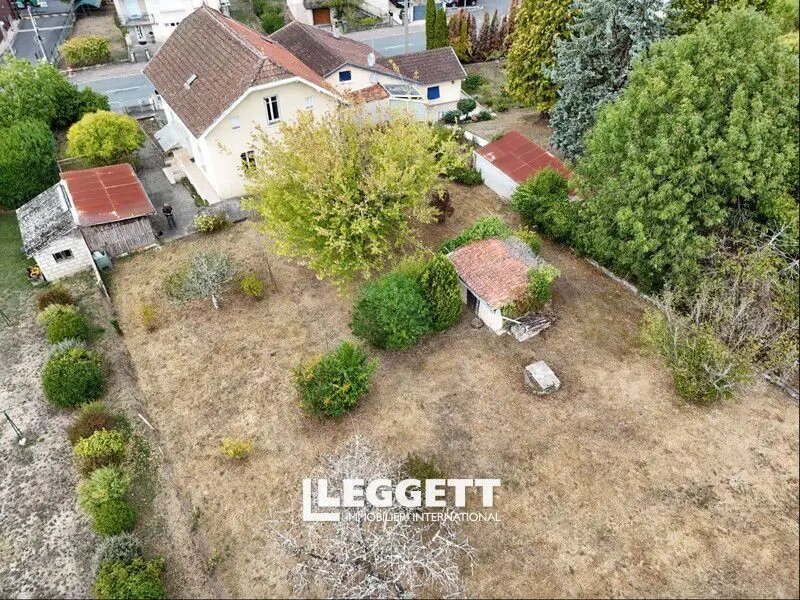 Maison à vendre, 142m², Nontron