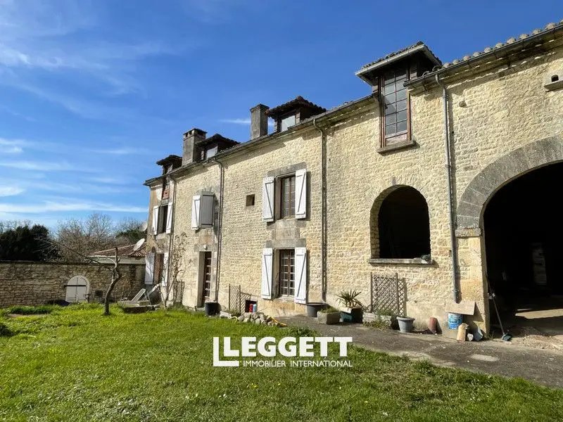 Maison à vendre, 176m², Vouharte