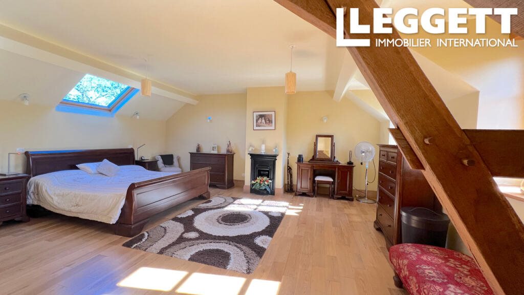 Maison à vendre, 273m², Sazeray