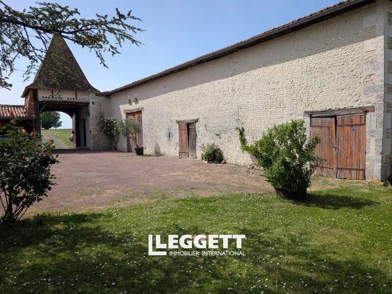 Maison à vendre, 341m², Condéon
