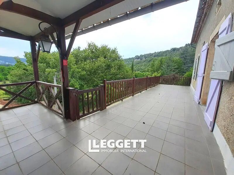 Maison à vendre, 243m², Saint-Géry