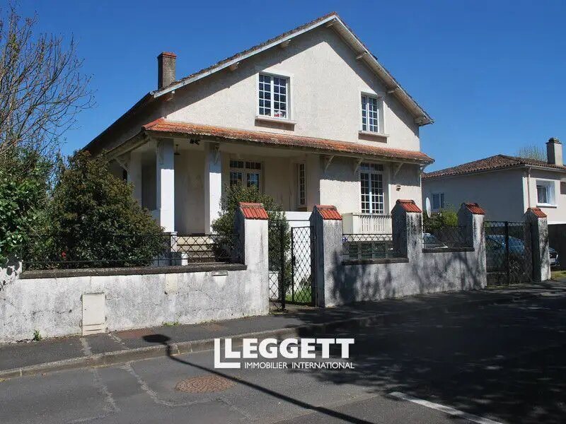 Maison à vendre, 182m², Montmorillon