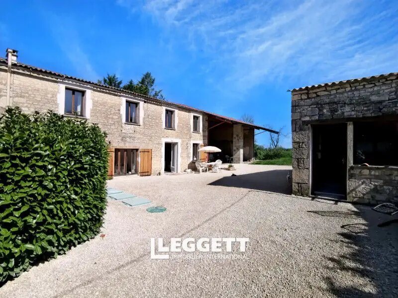 Maison à vendre, 189m², Dampierre-sur-Boutonne