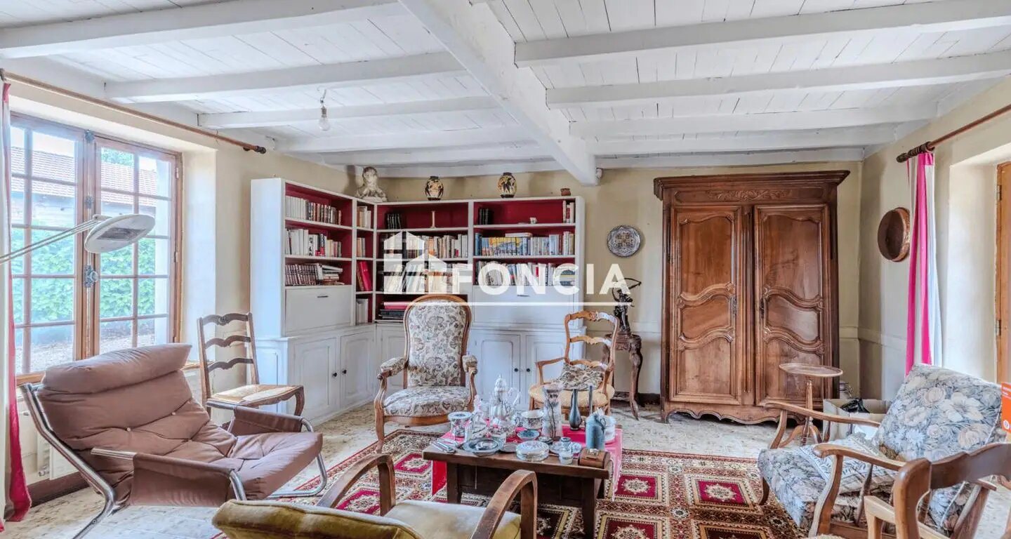 Maison à vendre, 138m², Nervieux