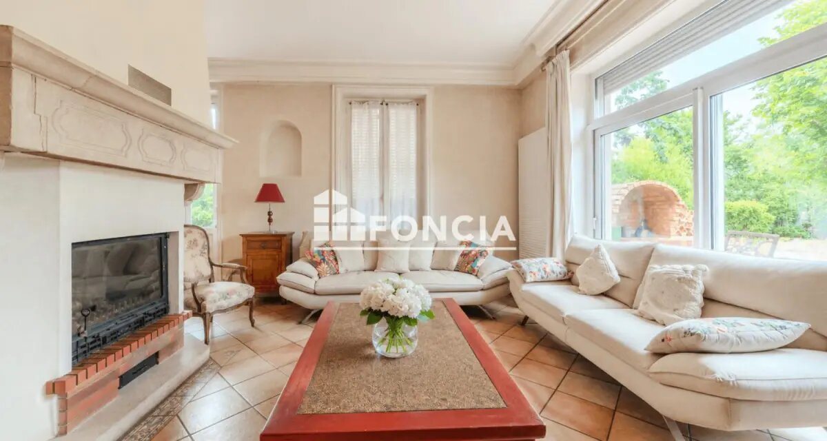 Maison à vendre, 390m², Roanne