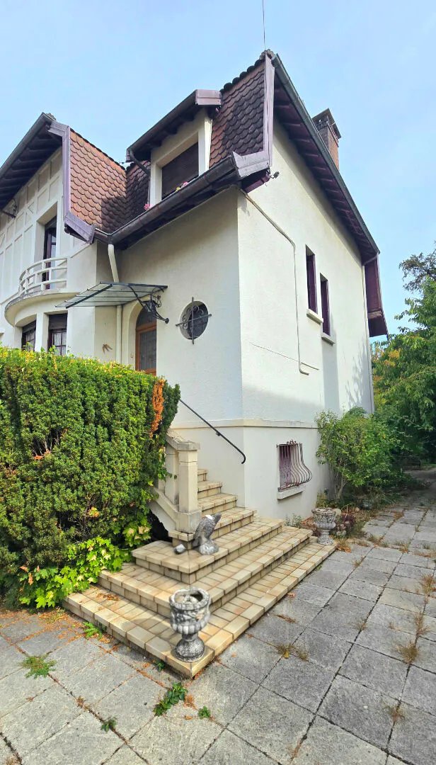Maison à vendre, 95m², Lons-le-Saunier