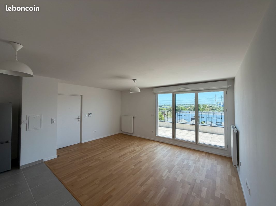 Appartement à louer, 89m², Massy
