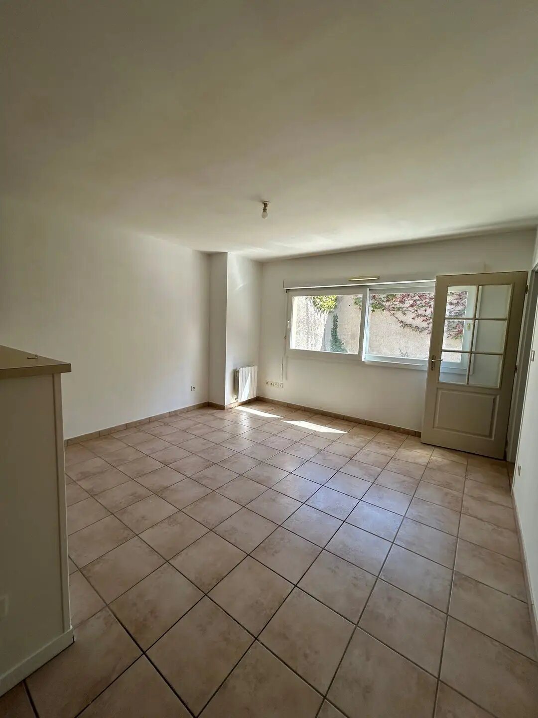Appartement à louer, 30m², Thoissey